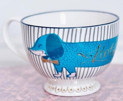 TECKEL THEEKOP KOFFIEKOP | OVER THE MOON