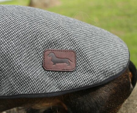 DACHSHUND IN BETWEEN COAT | WOOL | GREY