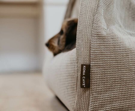 TECKEL CAVE | RIBFLUWEEL BEIGE